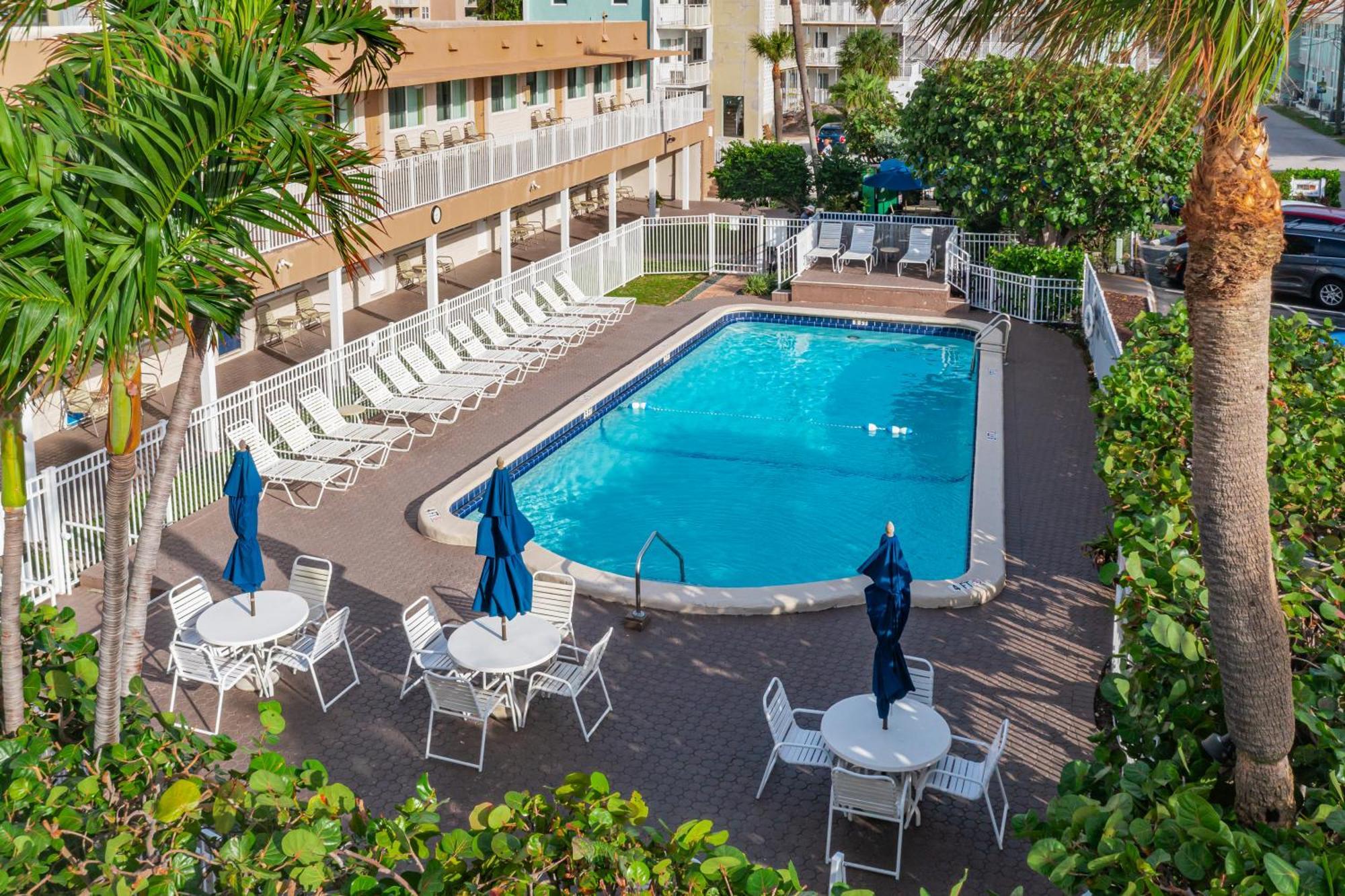 Enchanted Isle Hollywood Beach Resort Екстериор снимка